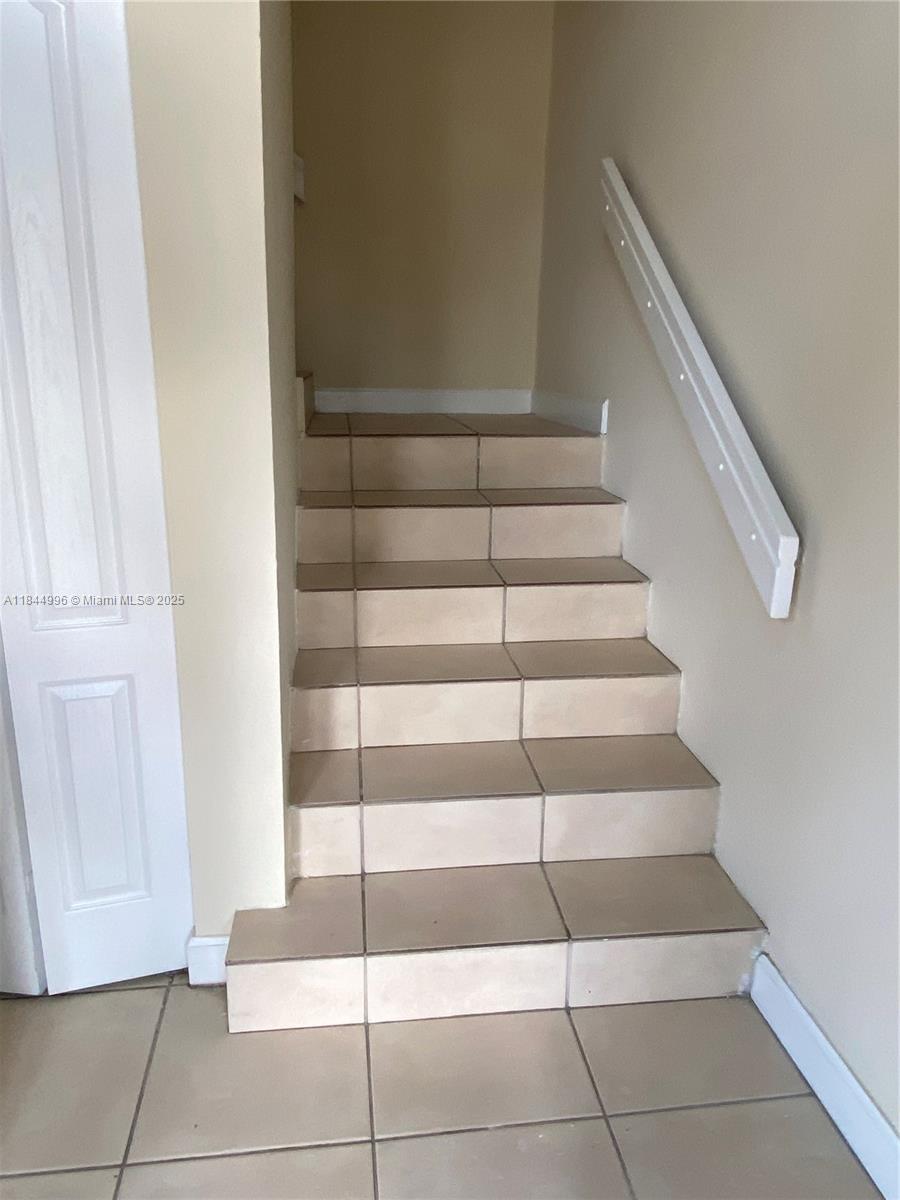 THE GREENS AT DORAL CONDO - Residential Lease