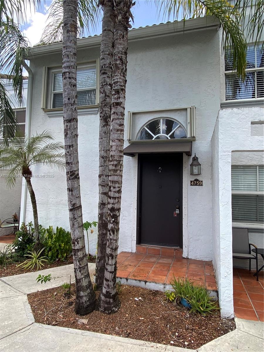 THE GREENS AT DORAL CONDO - Residential Lease