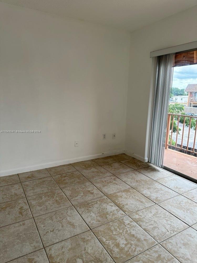 UNIVERSITY TRAIL CONDO - Residential Lease