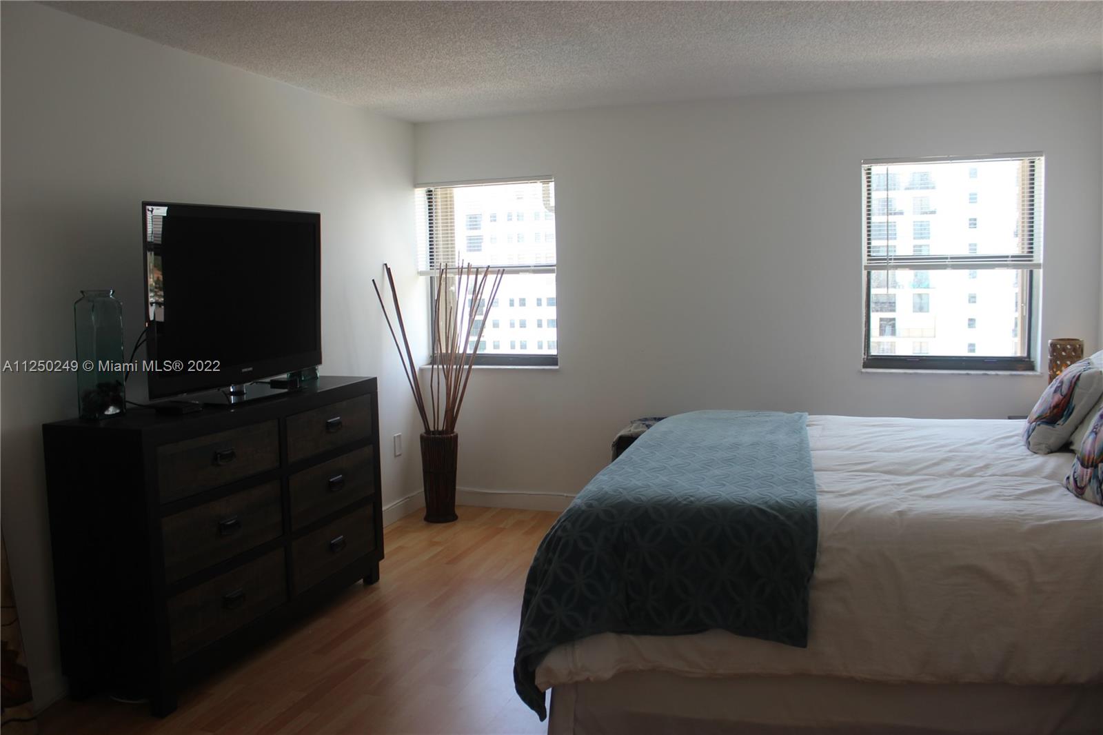 SUMMIT CONDO - Residential Lease