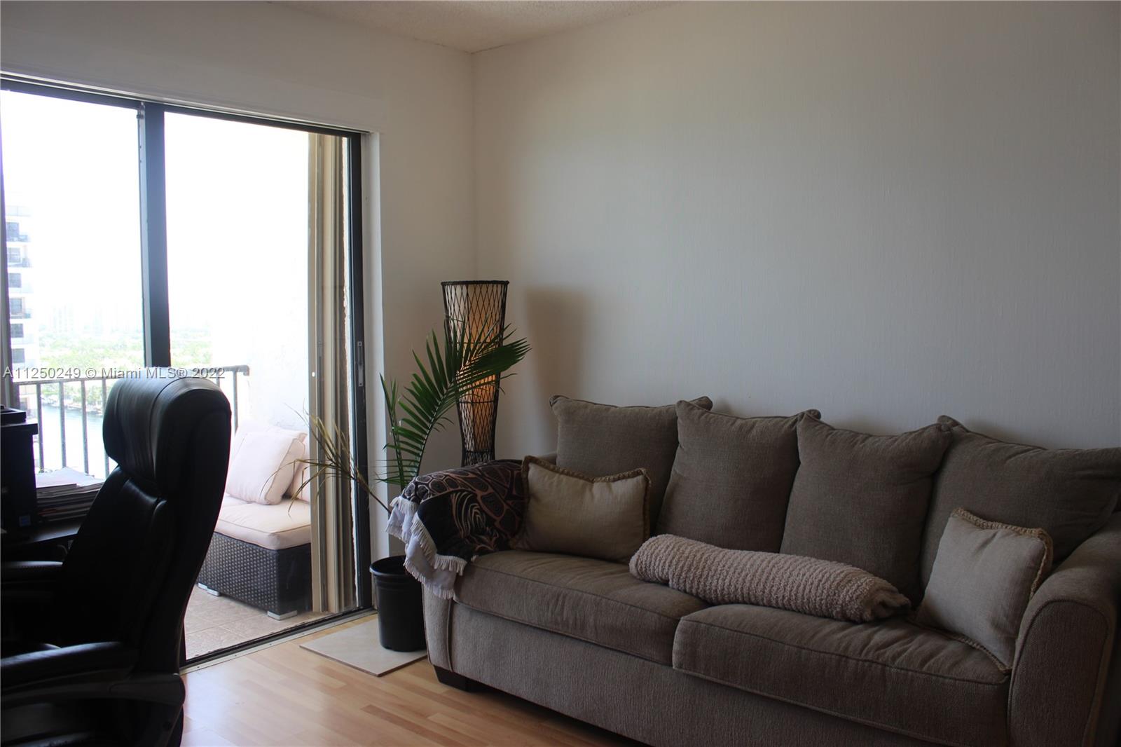 SUMMIT CONDO - Residential Lease
