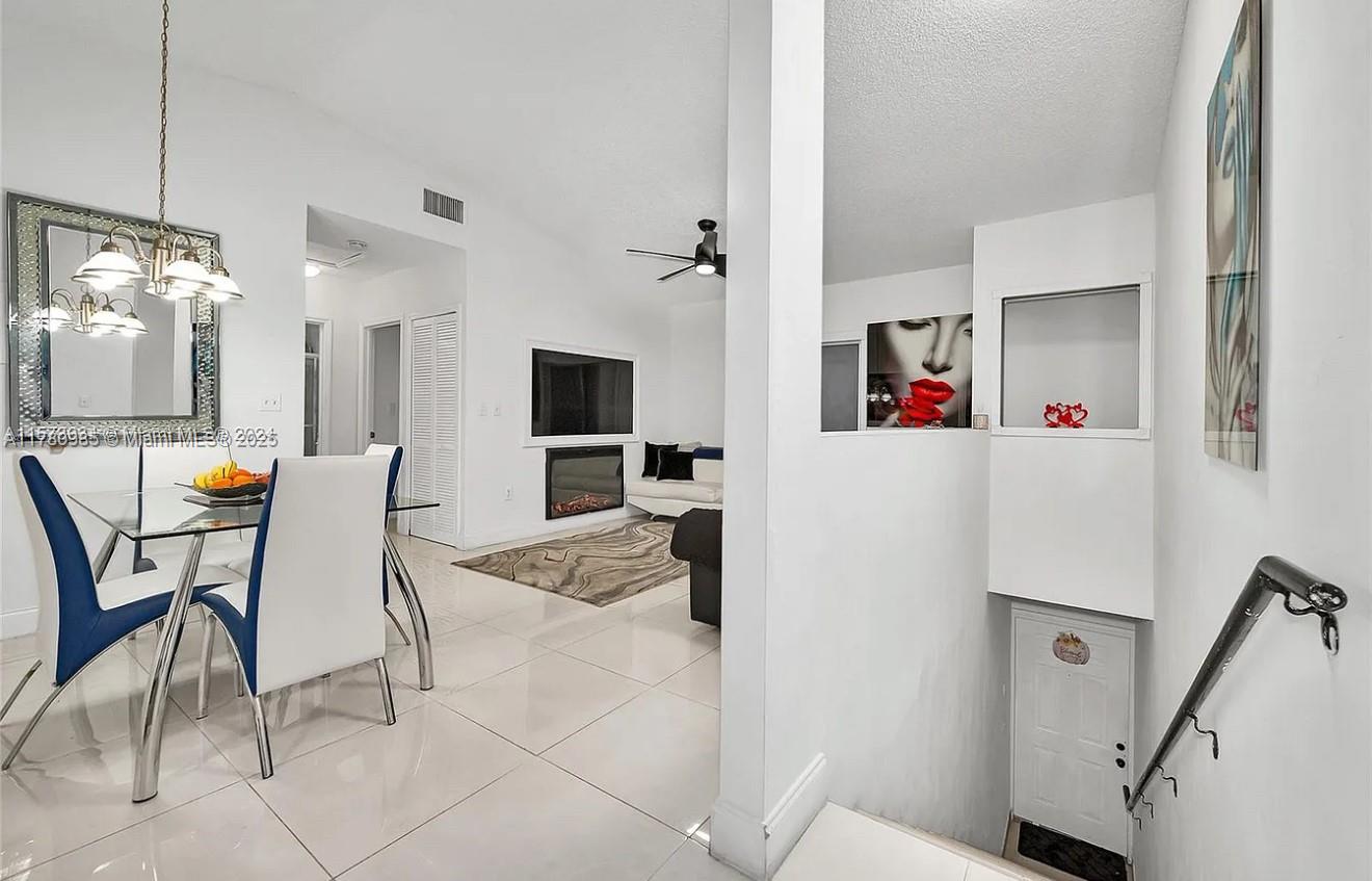 CONQUISTADOR VILLAS CONDO - Residential Lease