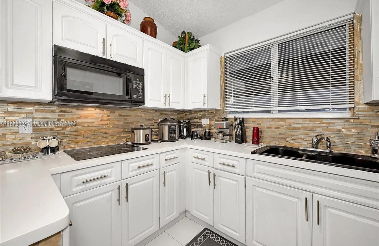 CONQUISTADOR VILLAS CONDO - Residential Lease