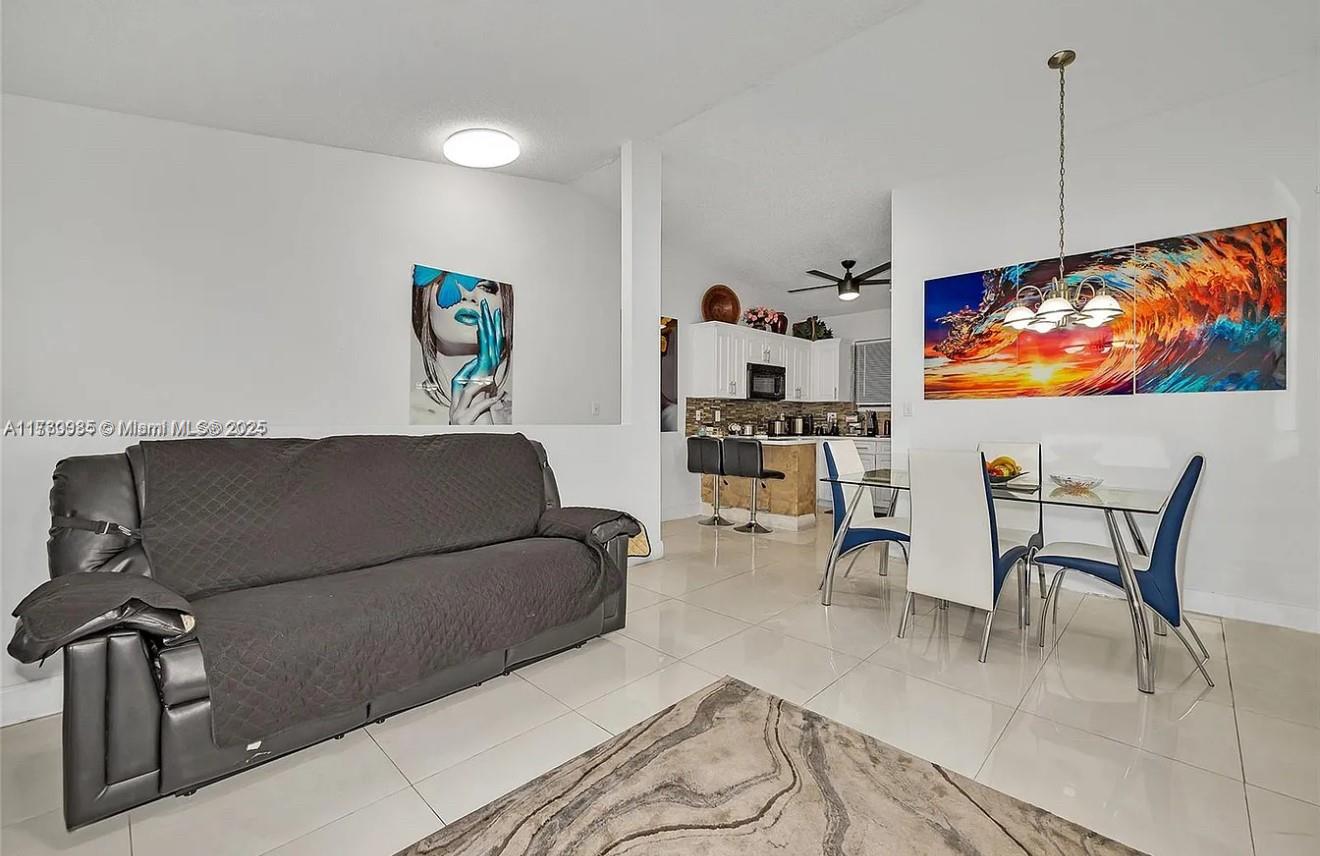 CONQUISTADOR VILLAS CONDO - Residential Lease