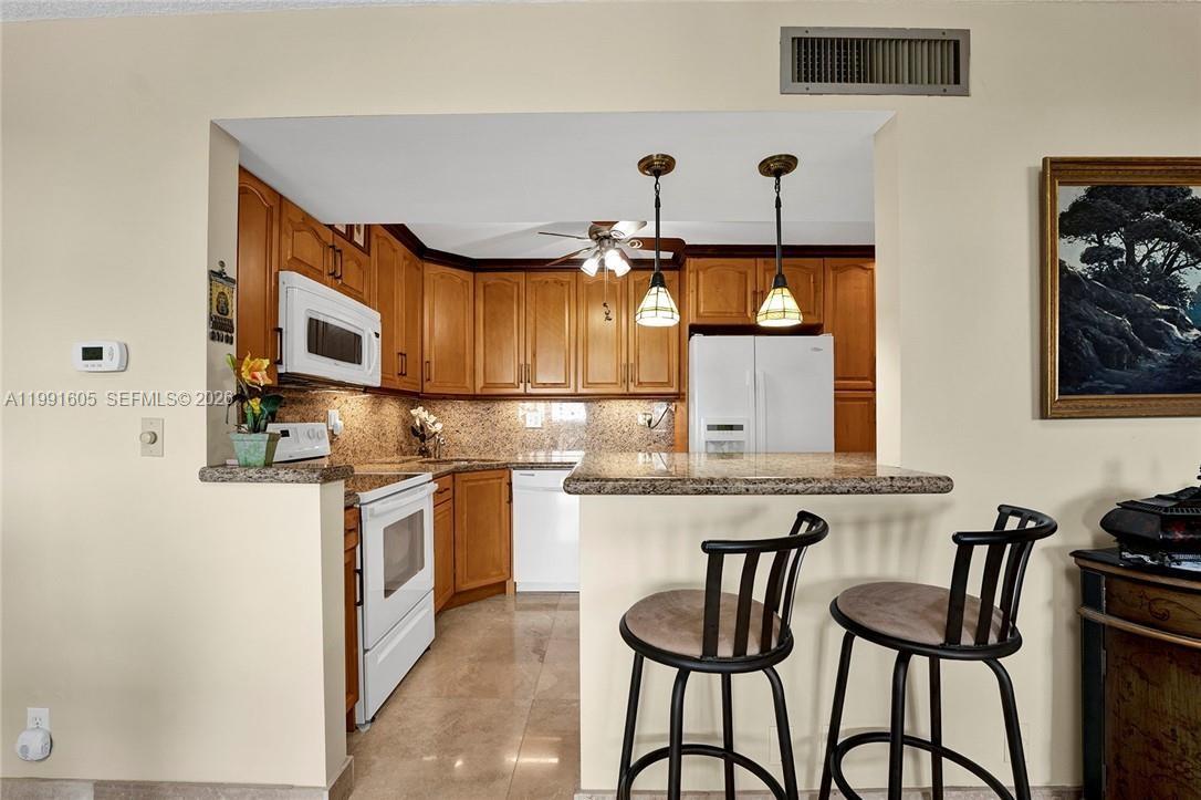 TRAFALGAR TOWERS CONDOMIN - Residential
