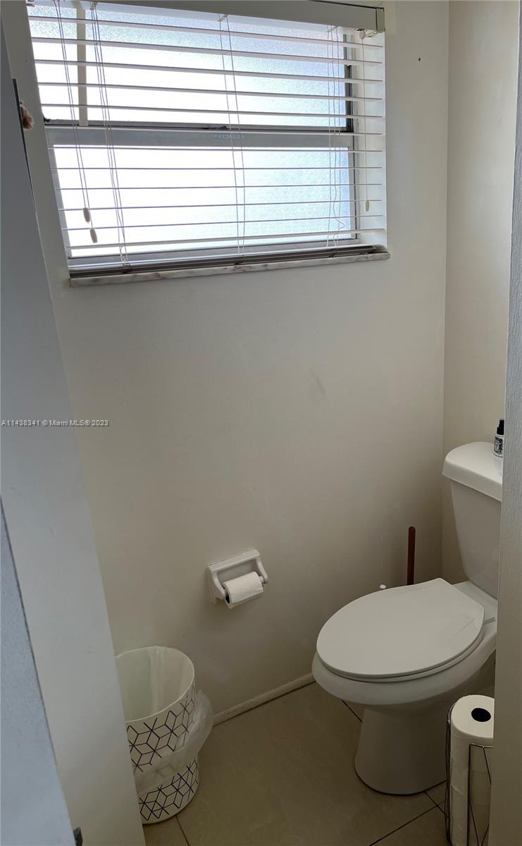 JADE WINDS GROUP - - Residential