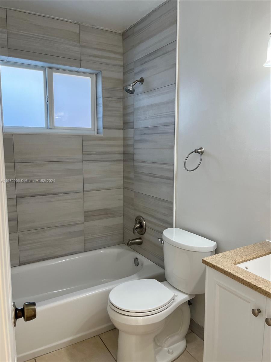HIALEAH 17TH ADDN REV & A - Residential Lease