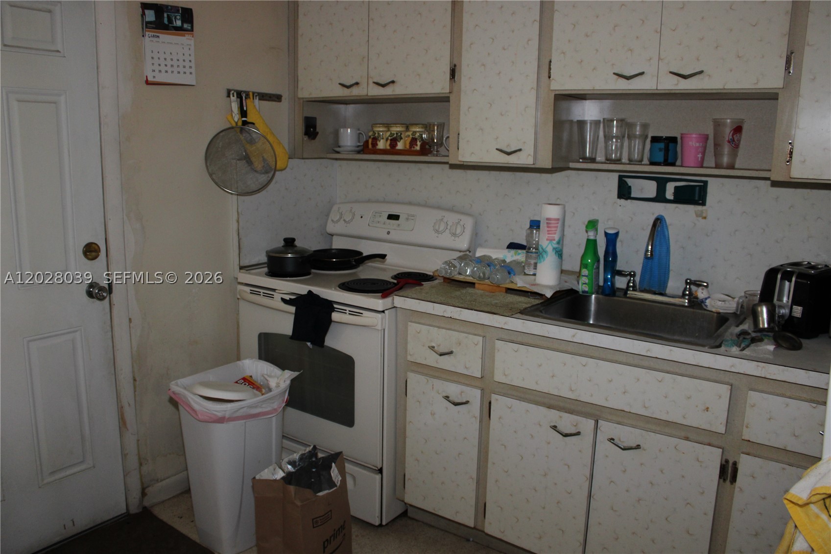 RIVERSIDE FARMS - Residential Income
