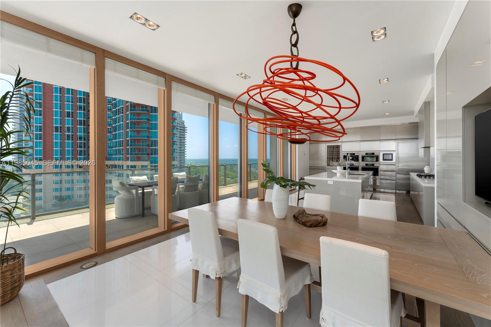 APOGEE CONDO - Residential