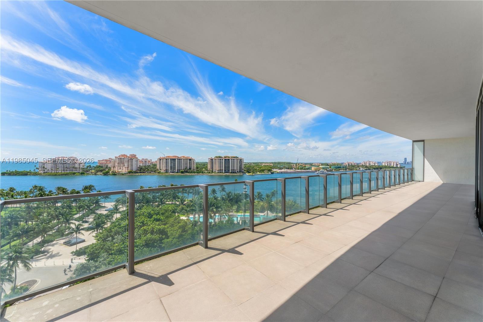 APOGEE CONDO - Residential