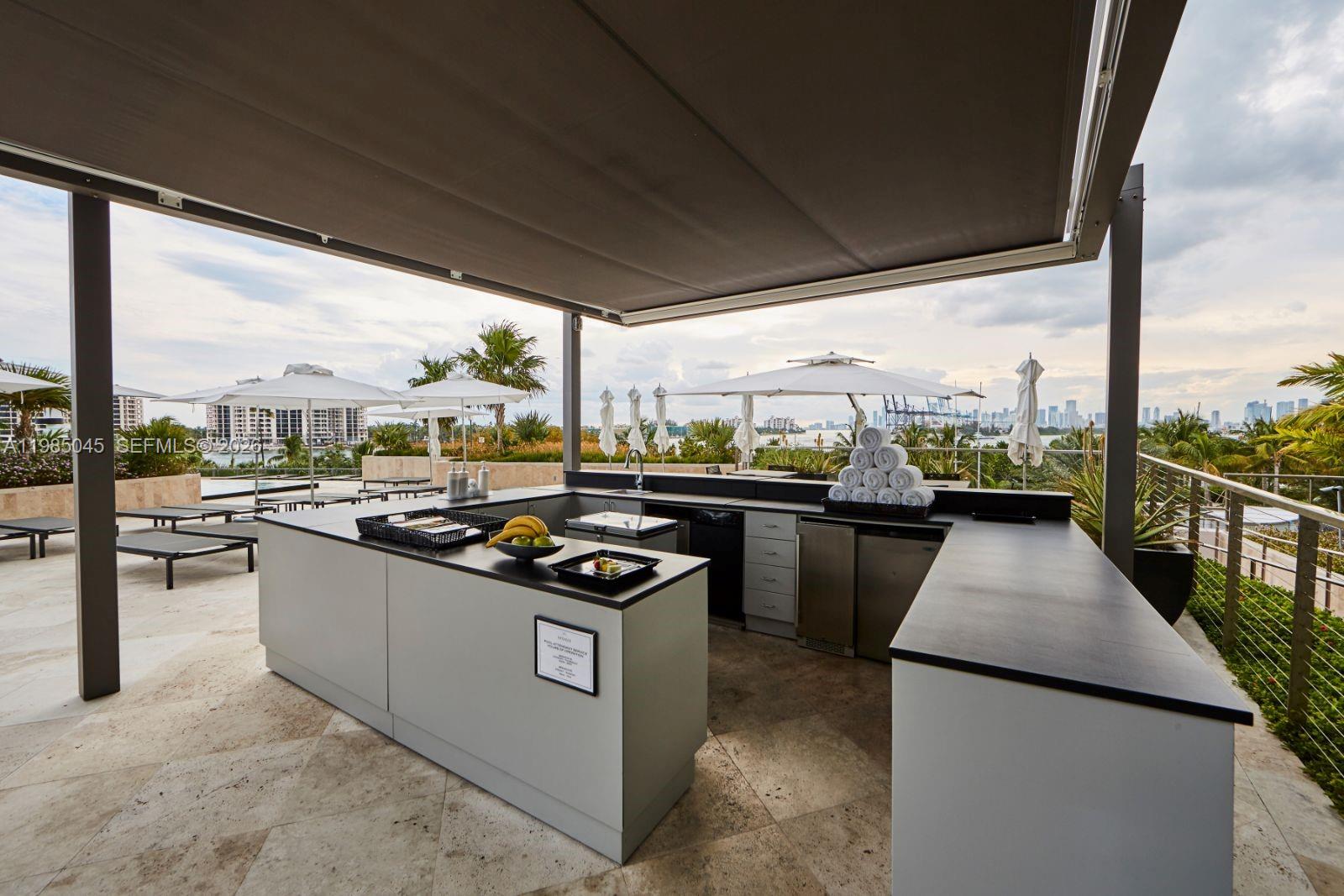 APOGEE CONDO - Residential