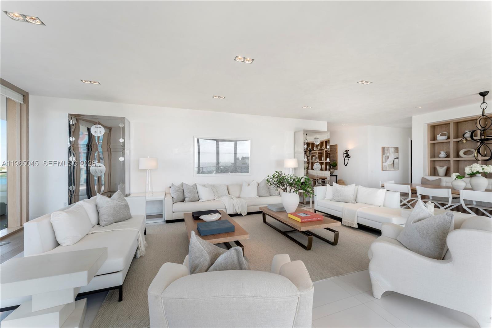 APOGEE CONDO - Residential