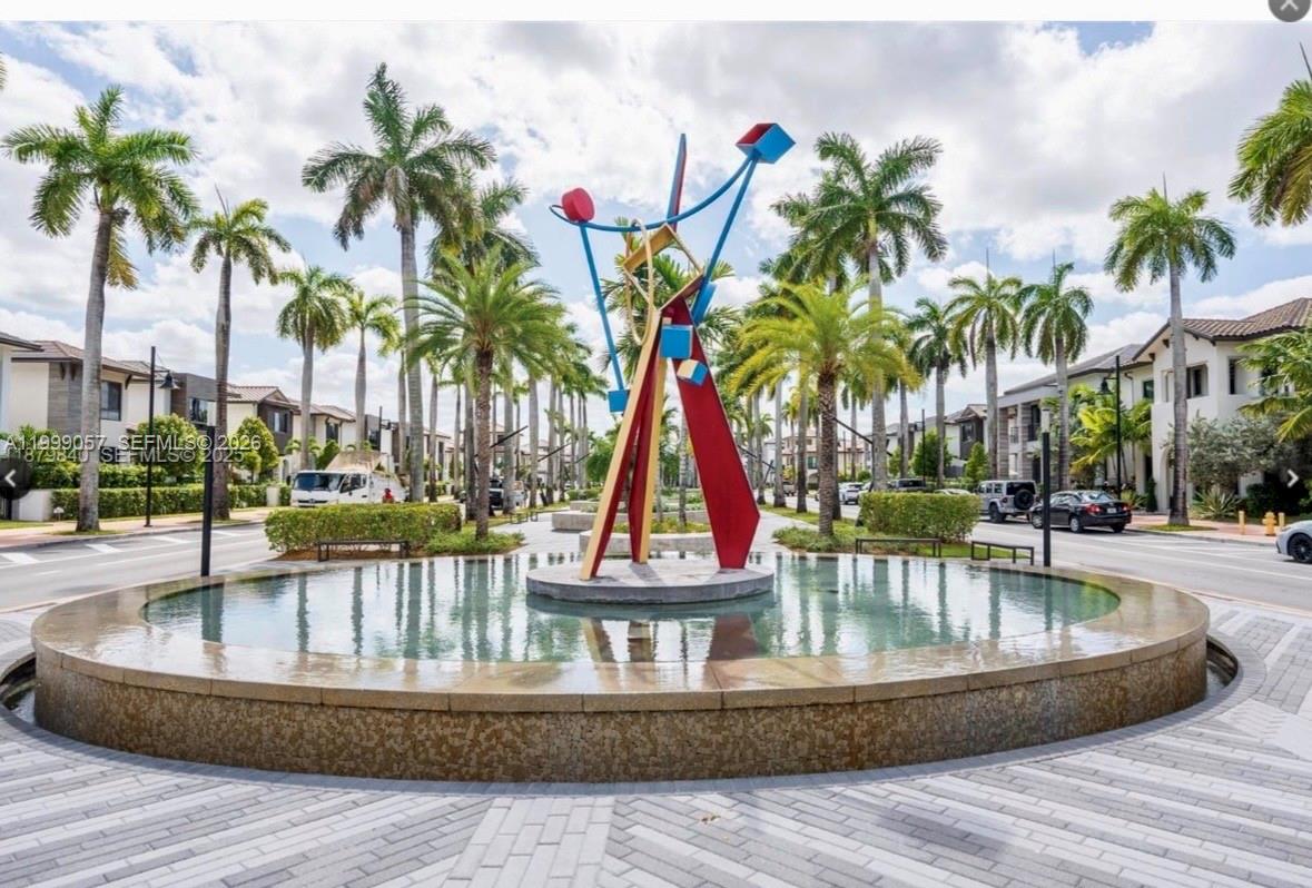 DOWNTOWN DORAL SOUTH PHAS - Residential