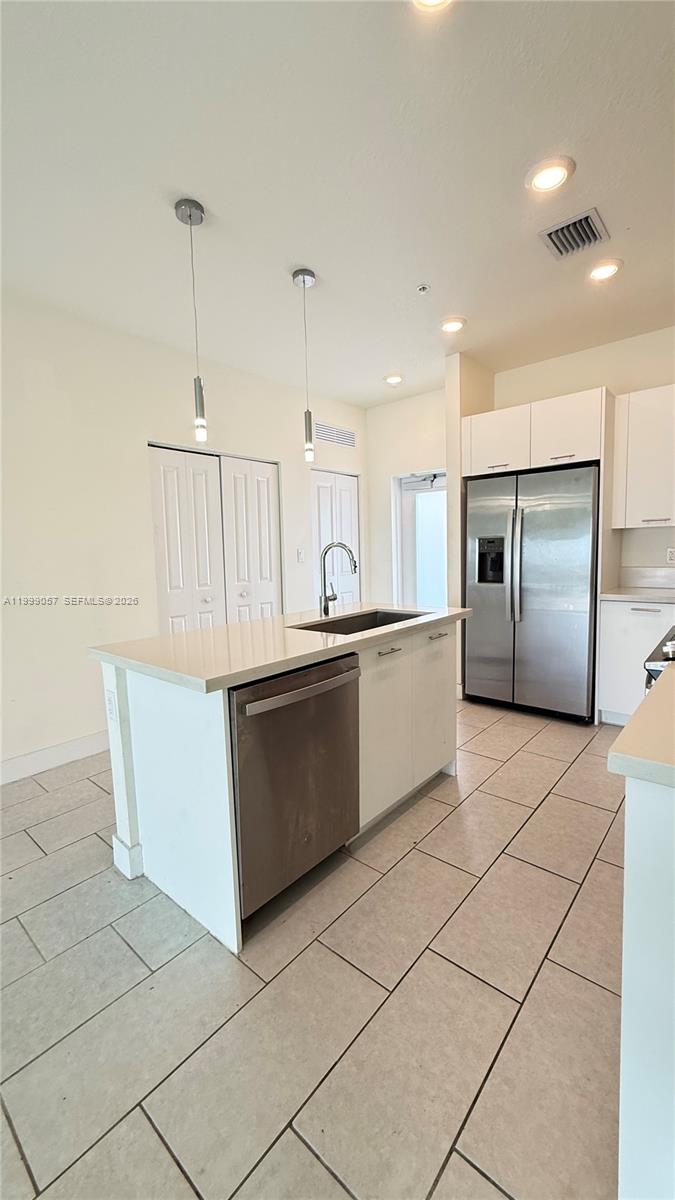 DOWNTOWN DORAL SOUTH PHAS - Residential