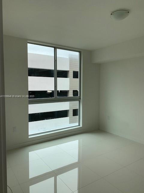 MIDTOWN DORAL - Residential Lease