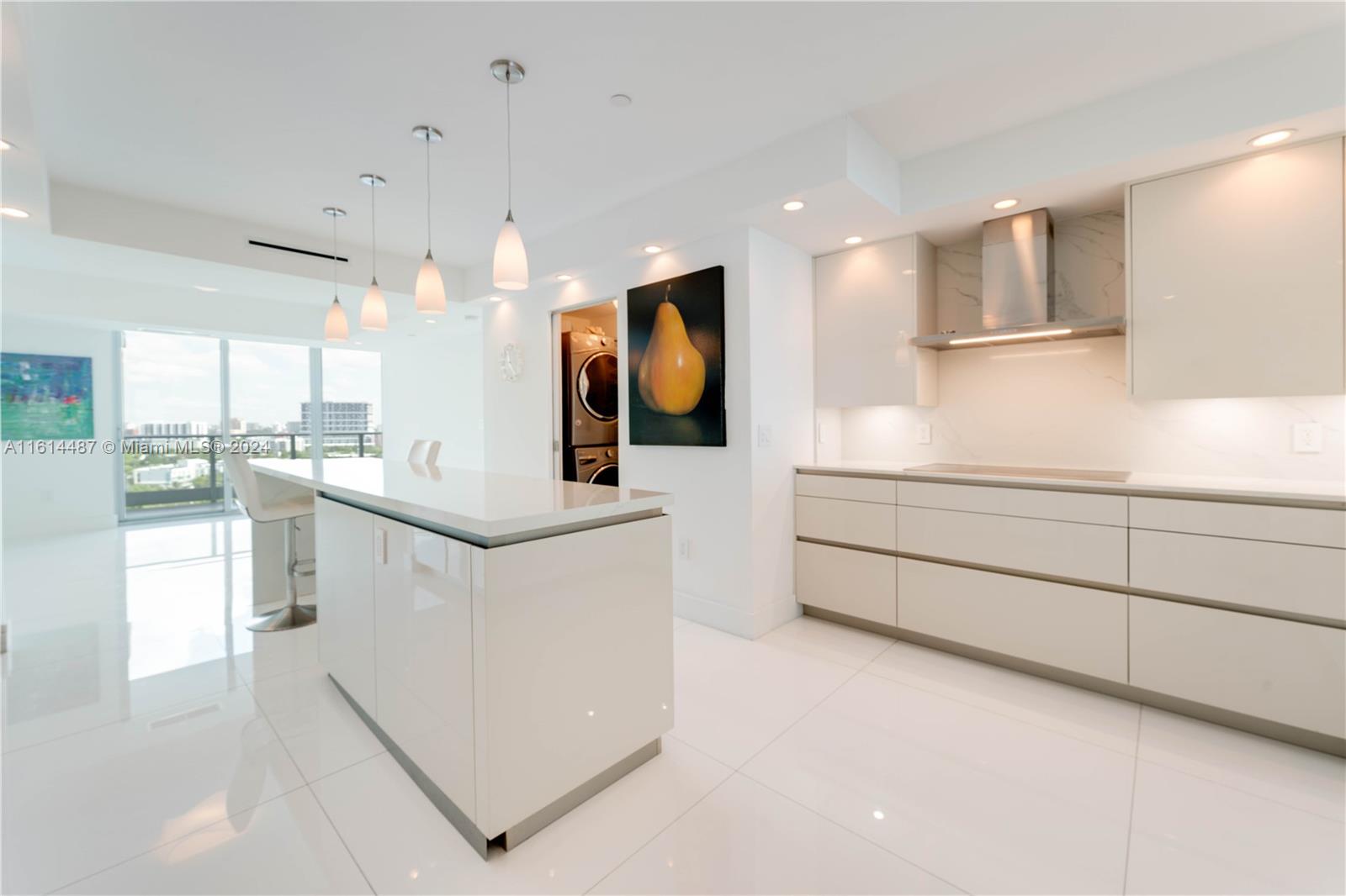 GROVENOR HOUSE CONDO - Residential