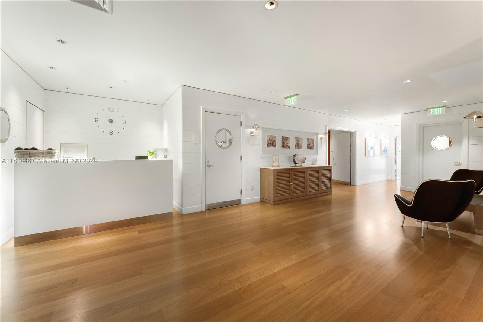 GROVENOR HOUSE CONDO - Residential