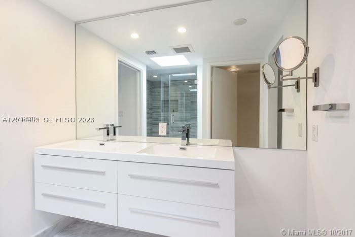 KEY COLONY NO 4 CONDO - Residential Lease