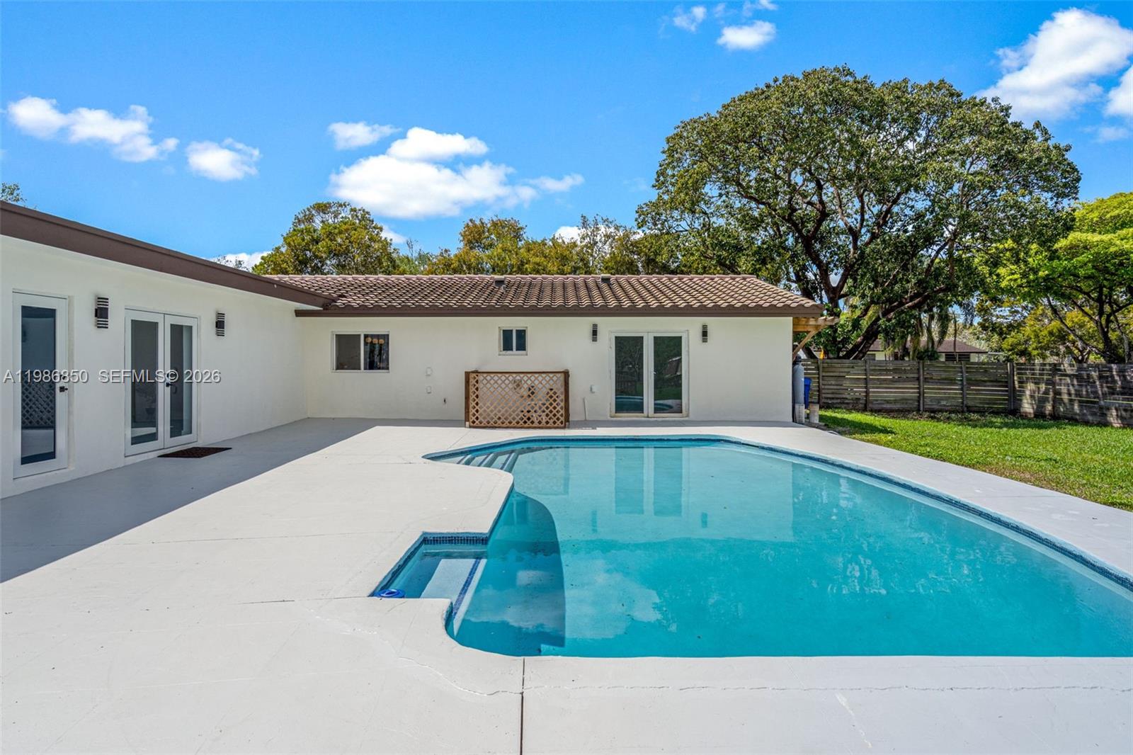 ALAMO COUNTRY ESTATES - Residential