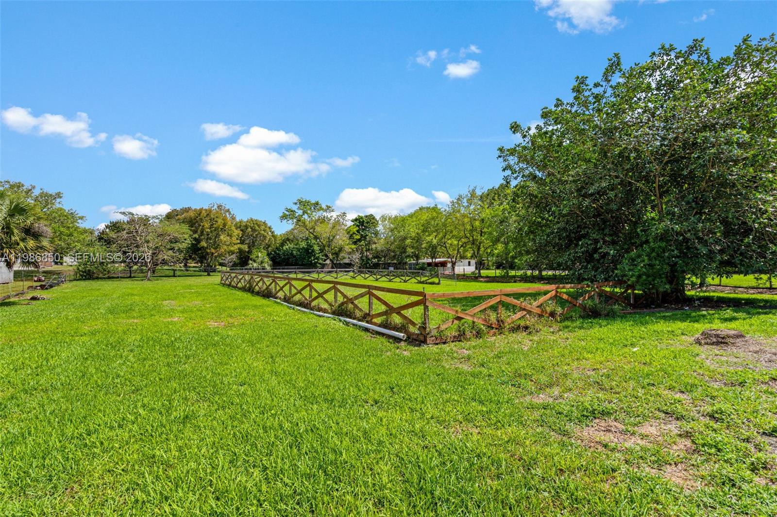 ALAMO COUNTRY ESTATES - Residential