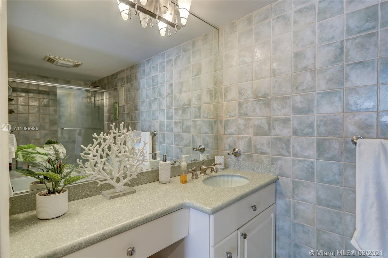 SOUTHPOINT CONDO - Residential Lease