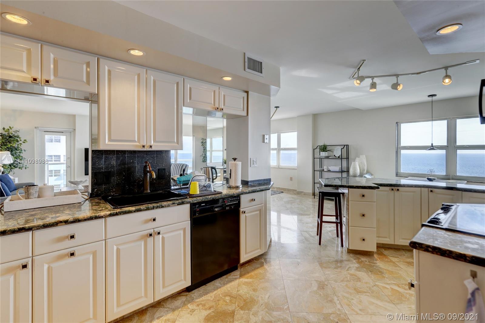 SOUTHPOINT CONDO - Residential Lease