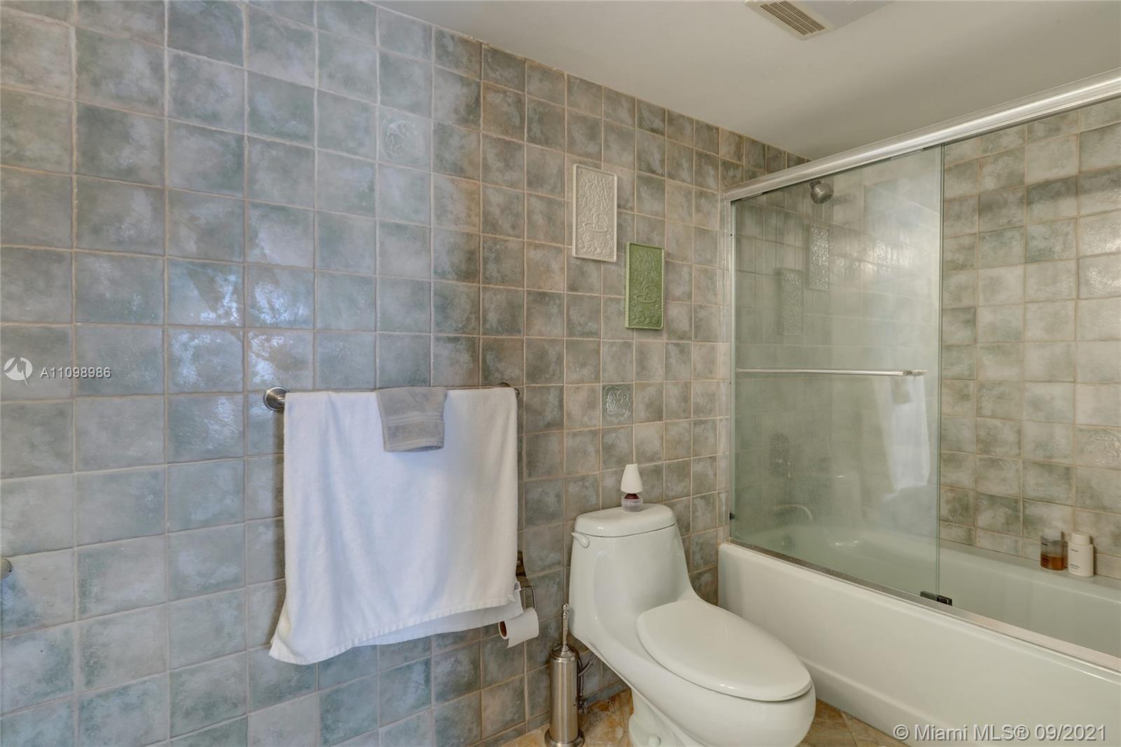 SOUTHPOINT CONDO - Residential Lease