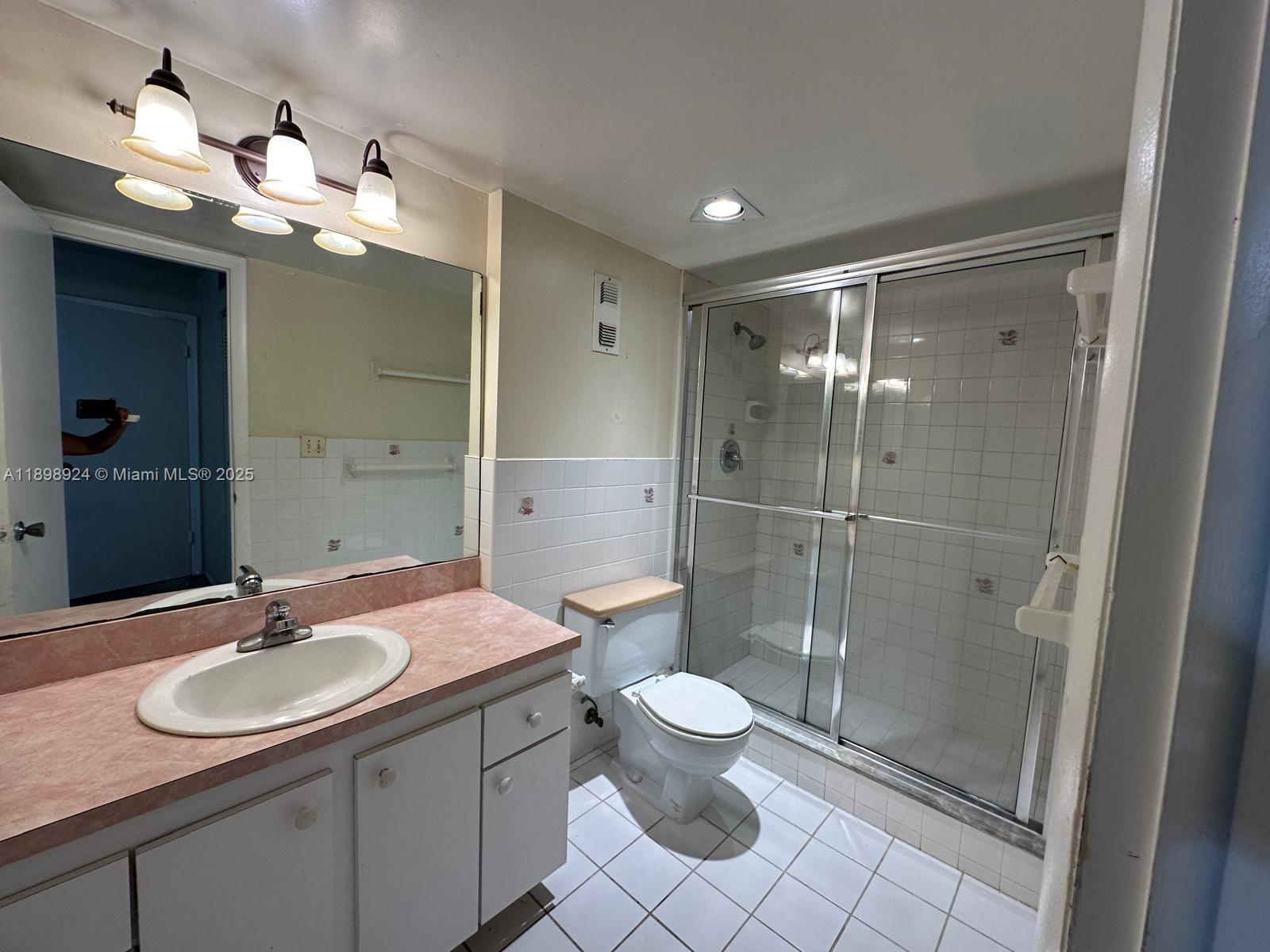 NEWPORT AT LAUDERHILL CON - Residential