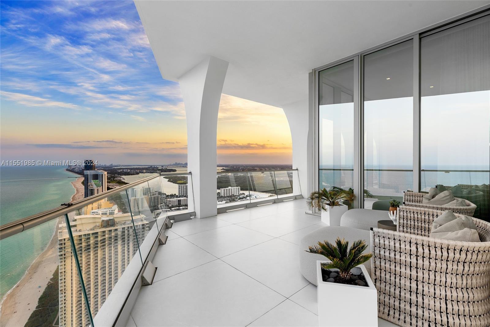 JADE SIGNATURE CONDO - Residential