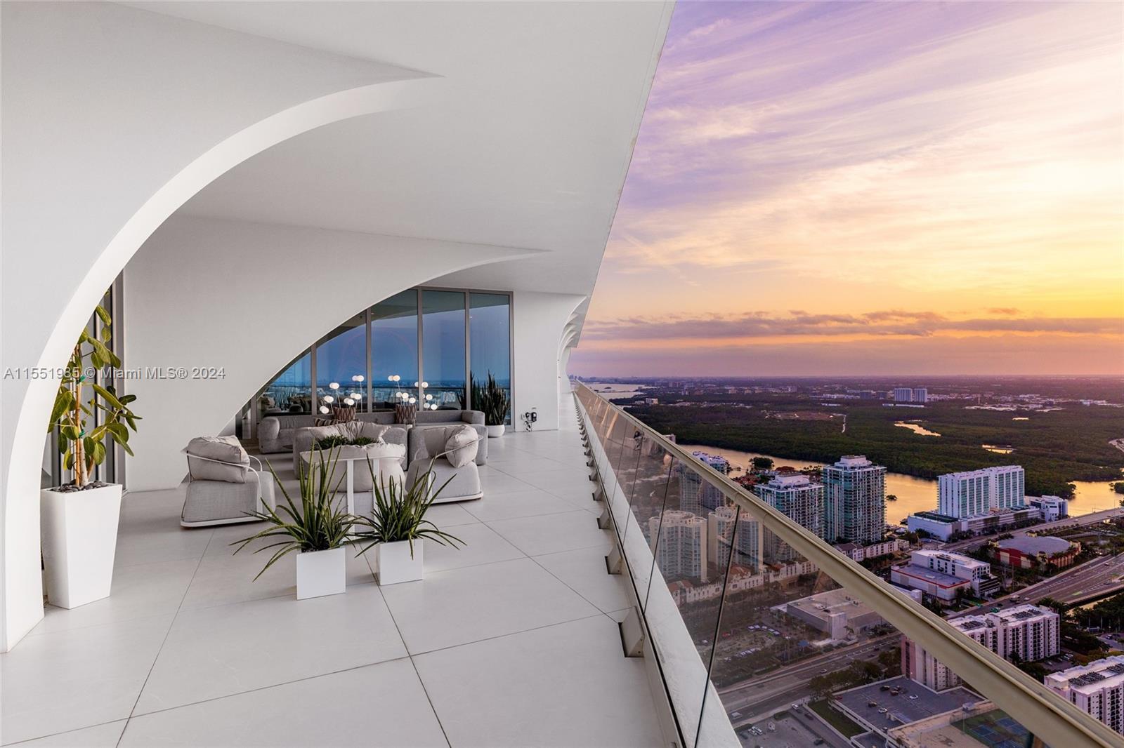 JADE SIGNATURE CONDO - Residential