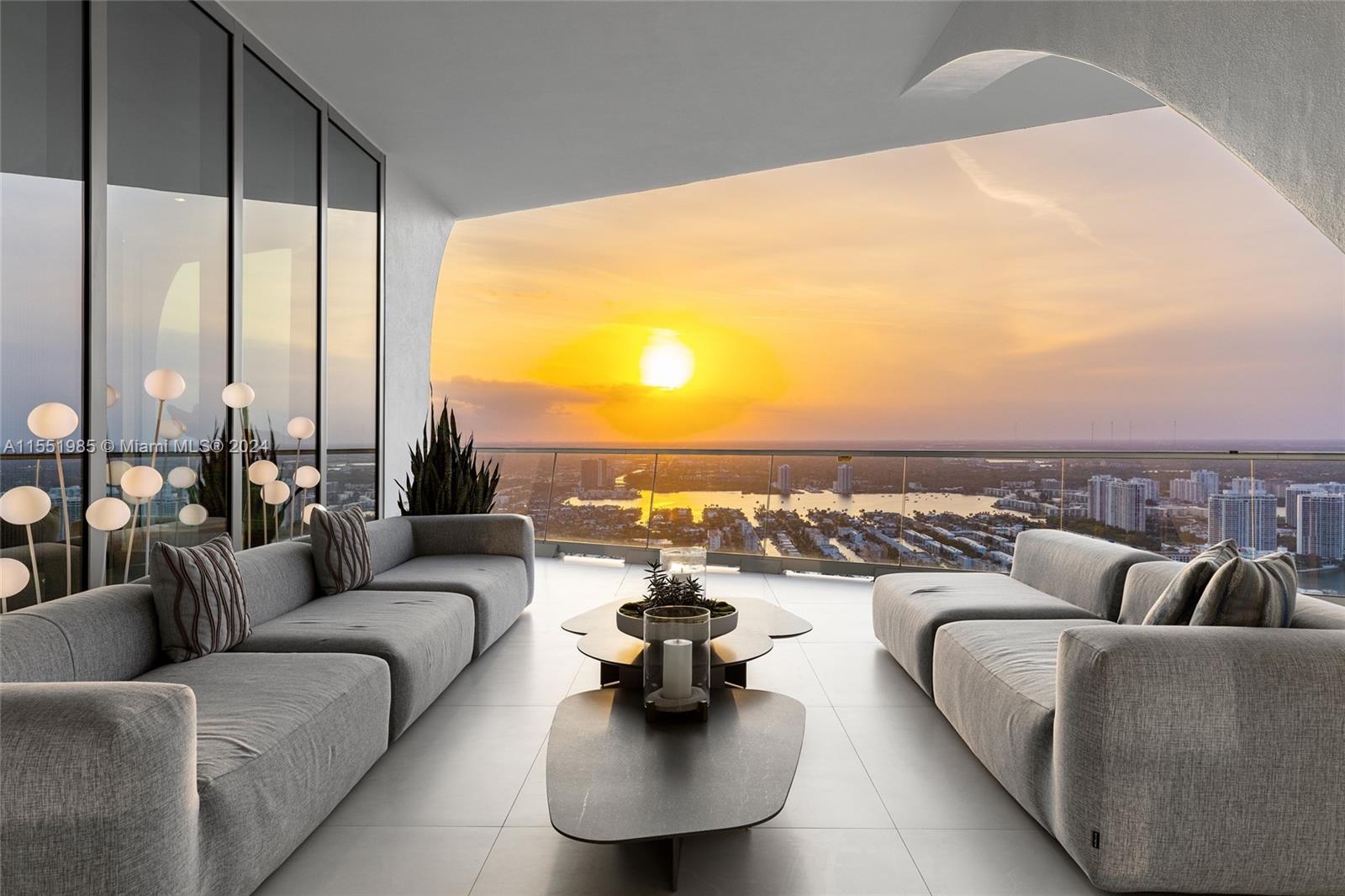 JADE SIGNATURE CONDO - Residential
