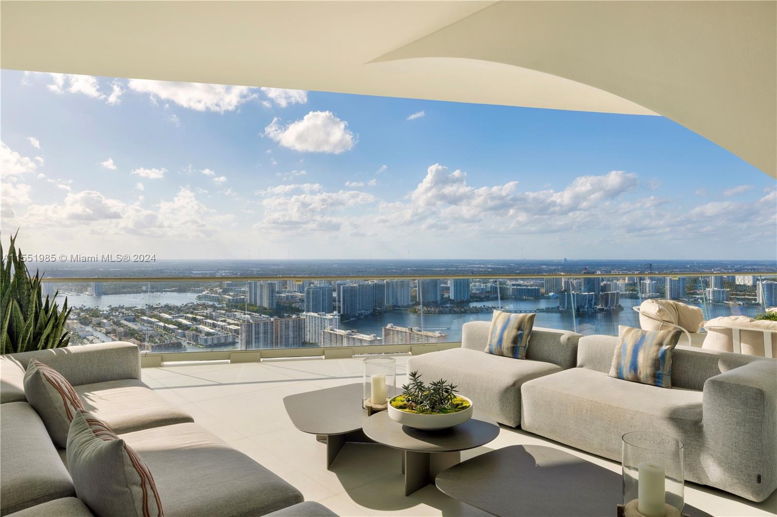 JADE SIGNATURE CONDO - Residential