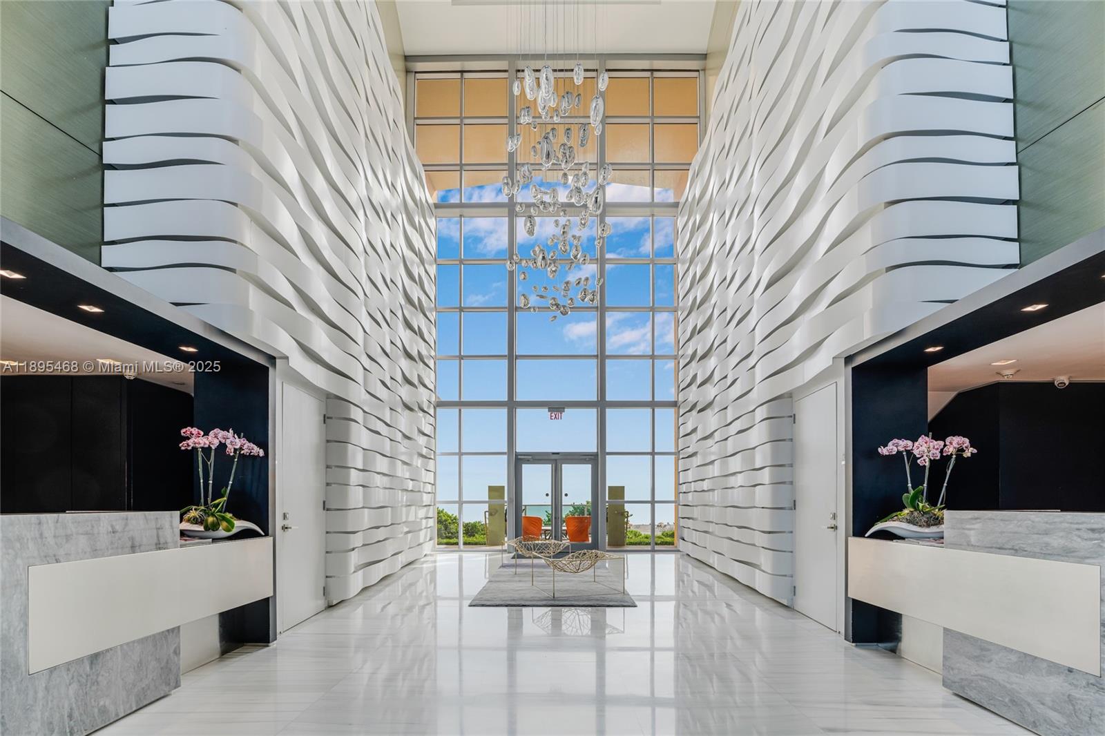 IL VILLAGGIO ON SOUTH BEA - Residential