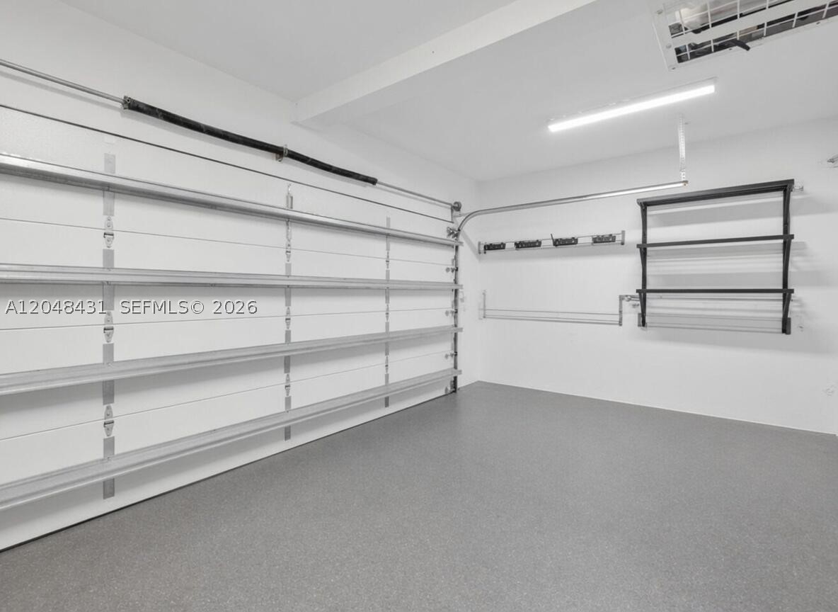 MIAMI SHORES SEC 3 - Residential