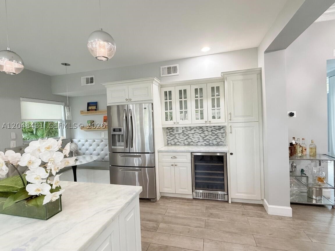 MIAMI SHORES SEC 3 - Residential