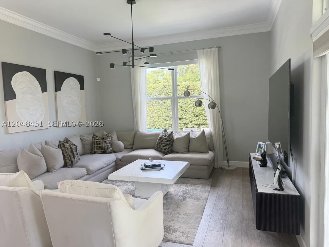 MIAMI SHORES SEC 3 - Residential