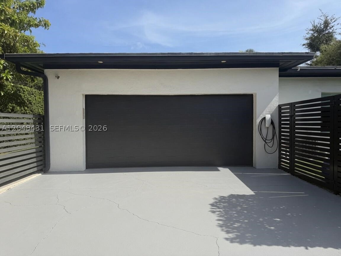 MIAMI SHORES SEC 3 - Residential