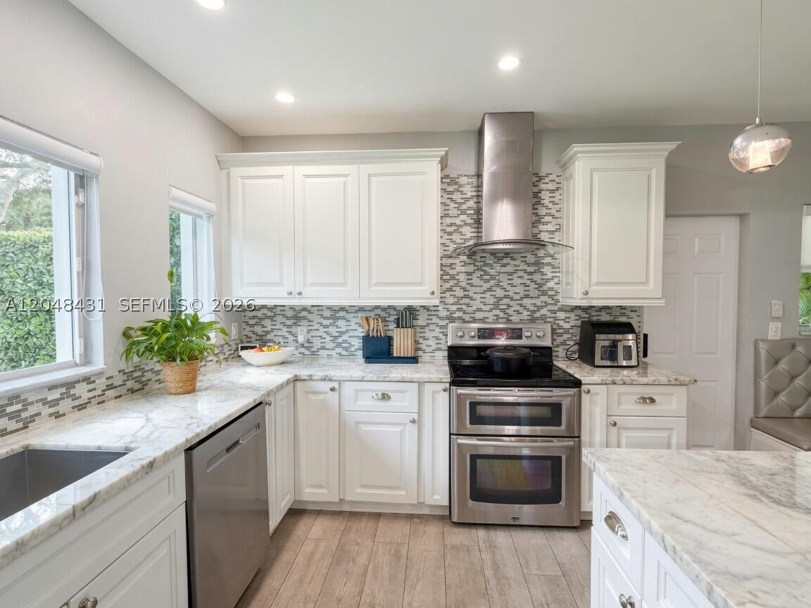 MIAMI SHORES SEC 3 - Residential