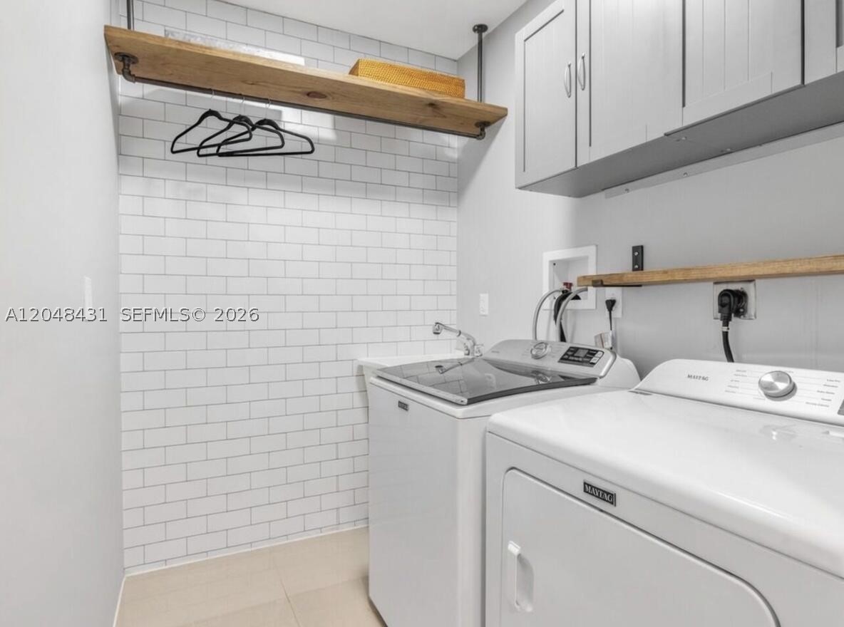 MIAMI SHORES SEC 3 - Residential