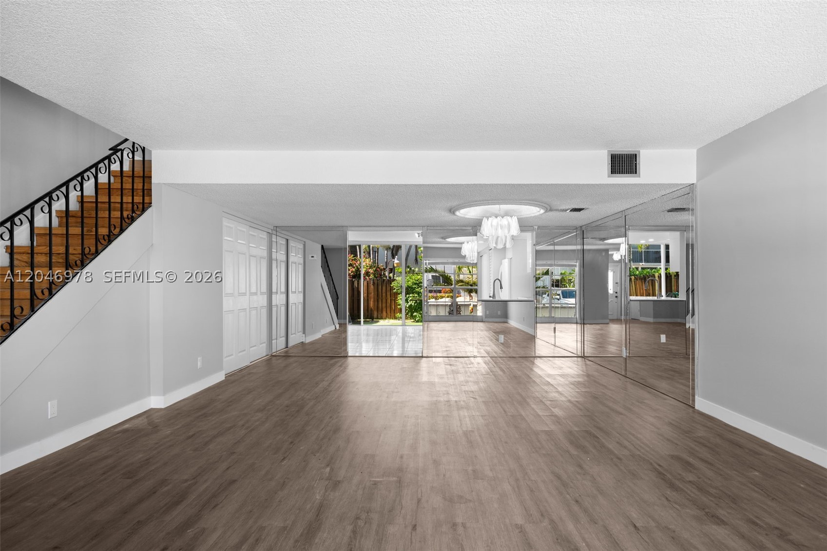 VENETIAN PARK III CONDO - Residential