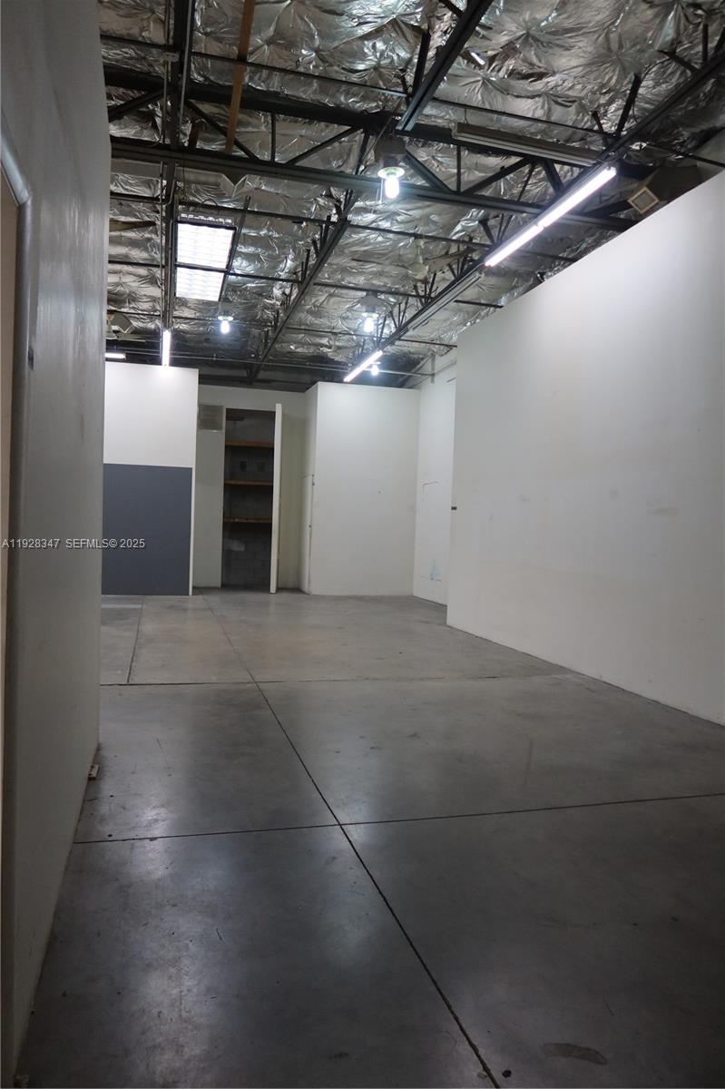 BISCAYNE CORNER COMM CENT - Commercial Sale