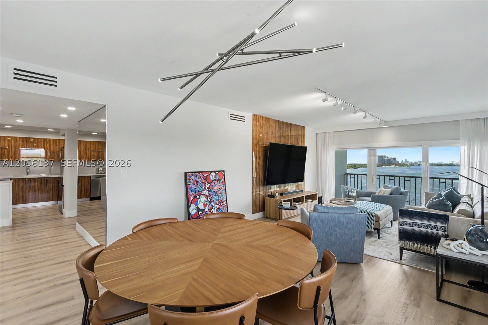 ARLEN HOUSE WEST CONDO - Residential