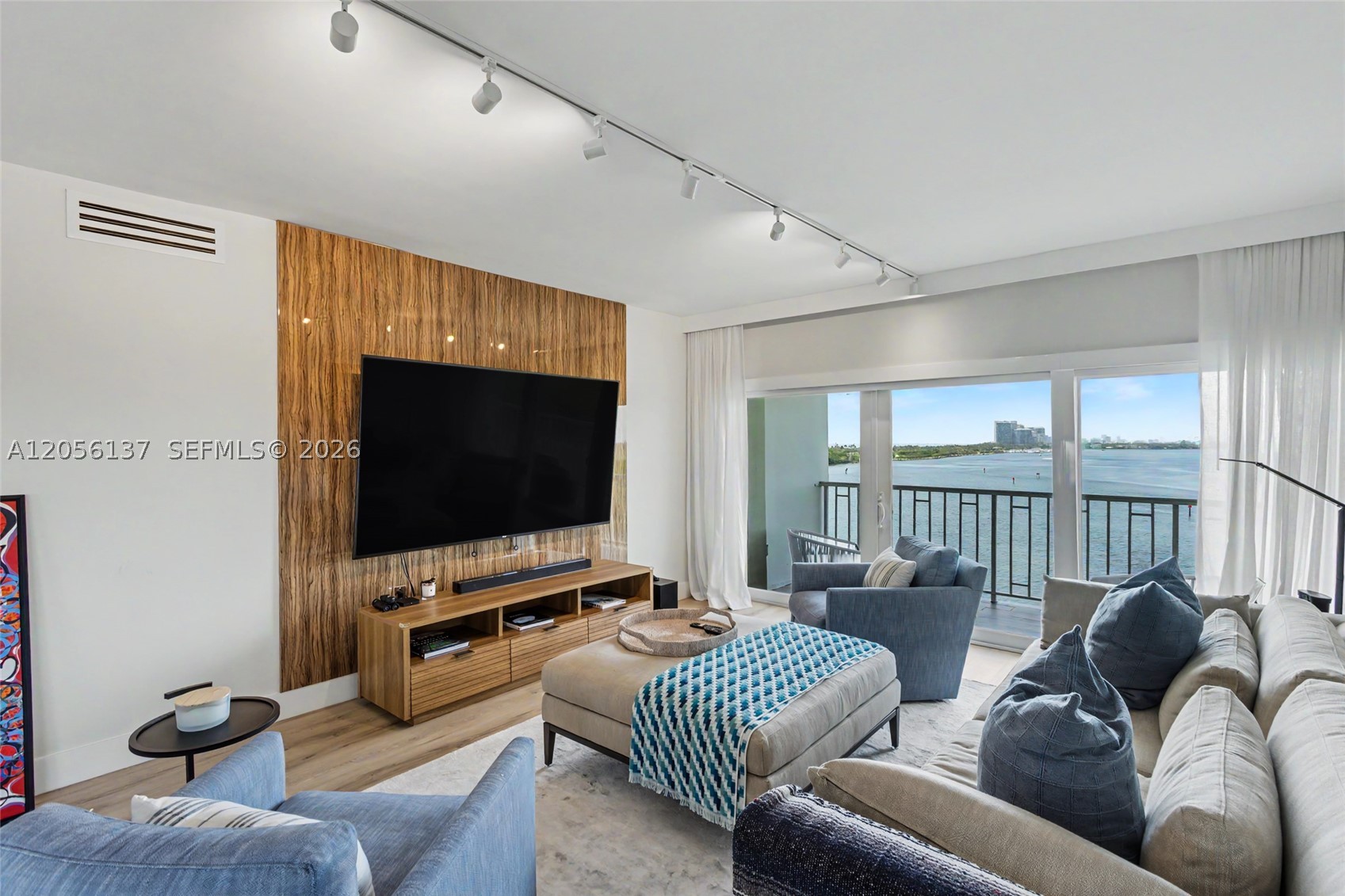 ARLEN HOUSE WEST CONDO - Residential