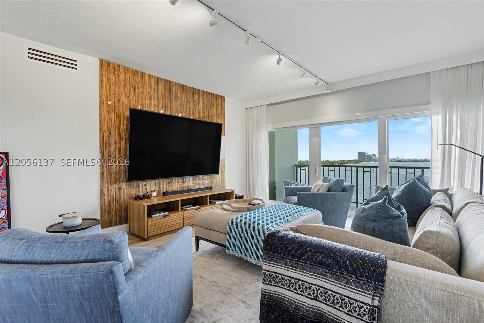 ARLEN HOUSE WEST CONDO - Residential