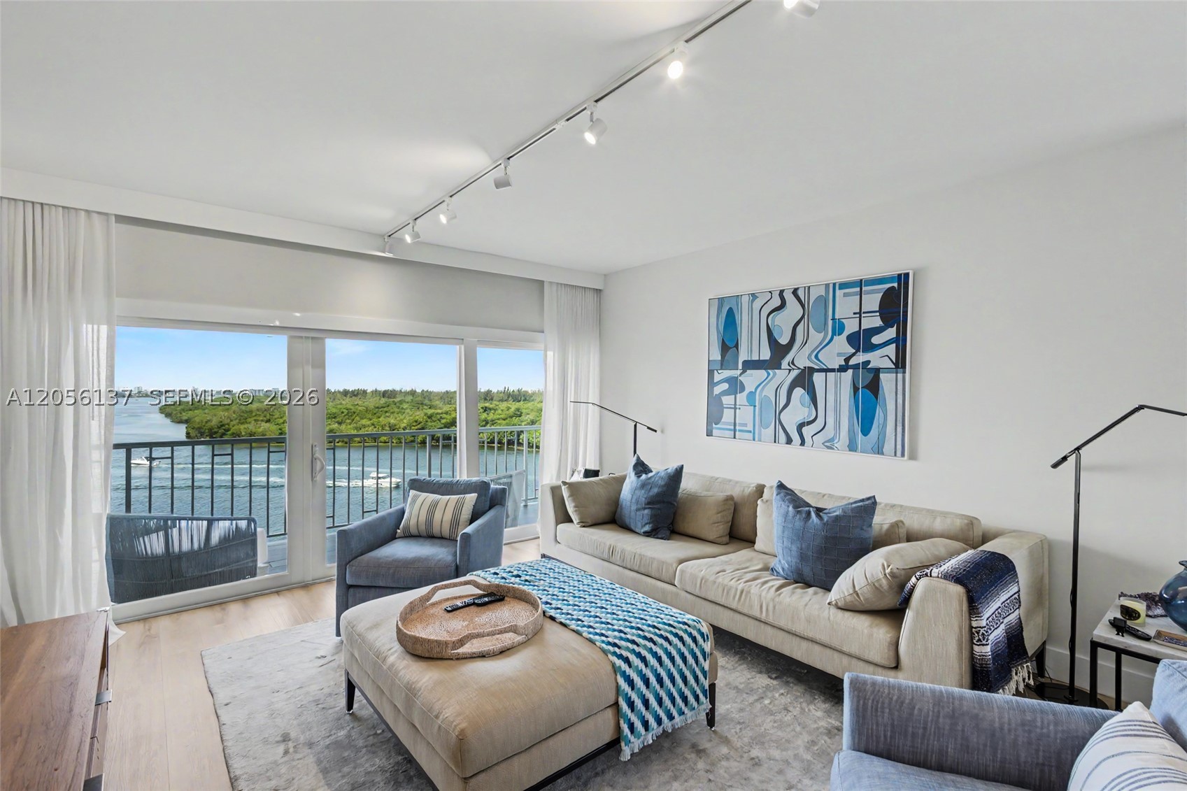 ARLEN HOUSE WEST CONDO - Residential