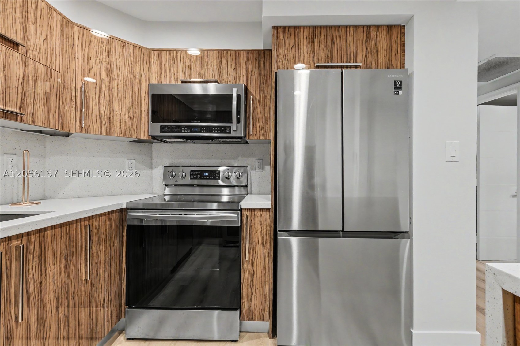 ARLEN HOUSE WEST CONDO - Residential