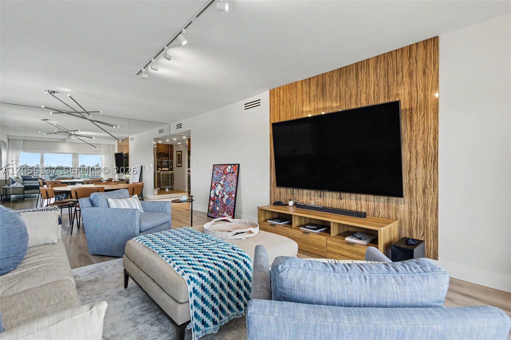 ARLEN HOUSE WEST CONDO - Residential