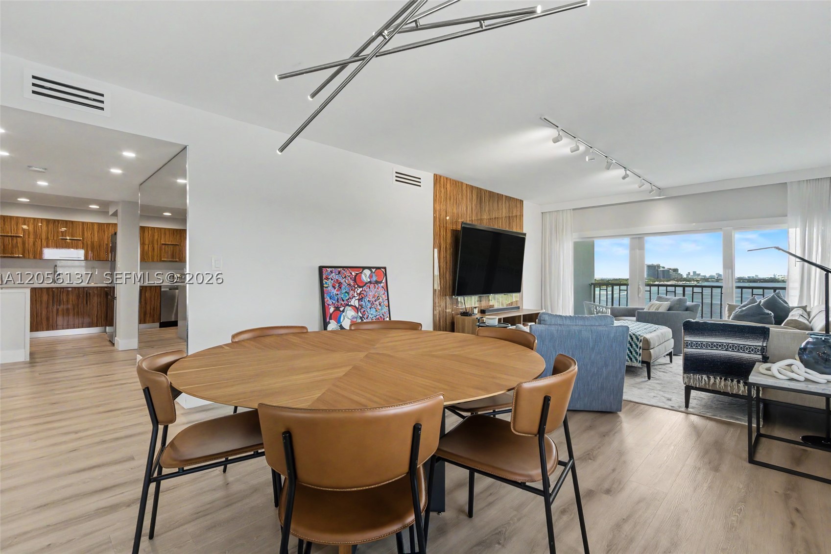 ARLEN HOUSE WEST CONDO - Residential