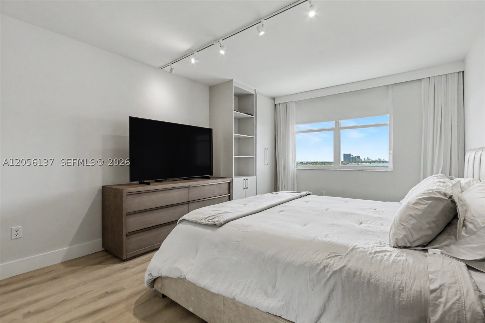 ARLEN HOUSE WEST CONDO - Residential