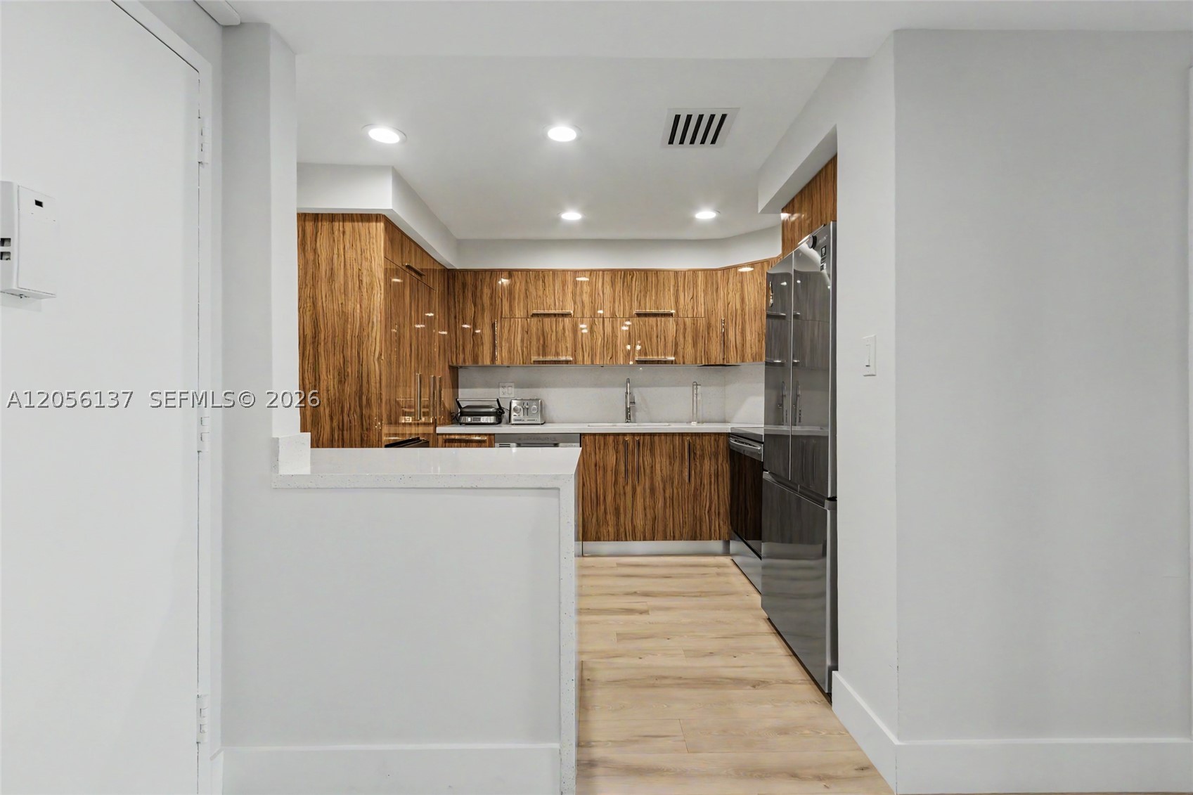 ARLEN HOUSE WEST CONDO - Residential